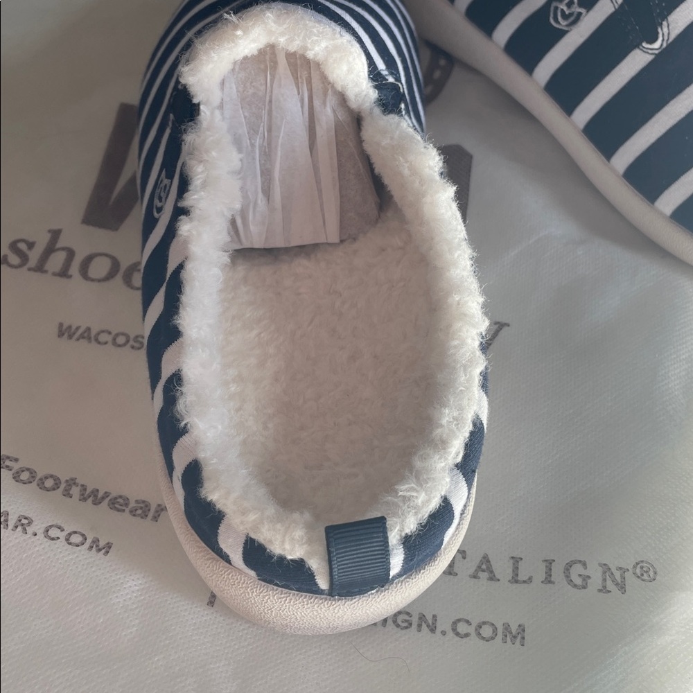 NWT Senco Women's Shearling Lined Slippers Slides Striped Pattern Sherpa Size 9 - Picture 4 of 6